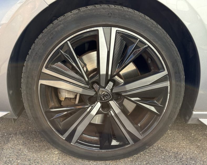 Peugeot 308 II 1.6 PHEV 225 GT e-EAT8 2022 — Entretien complet Peugeot - CAMERA 360°