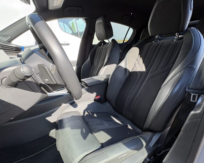 Peugeot 308 II 1.6 PHEV 225 GT e-EAT8 2022 — Entretien complet Peugeot - CAMERA 360°
