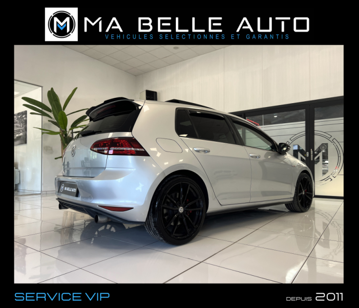 VOLKSWAGEN GOLF VII GTI PERFORMANCE 2.0 TSI 230 BVM / Toit ouvrant • DCC • ACC • 245 euros mensuel