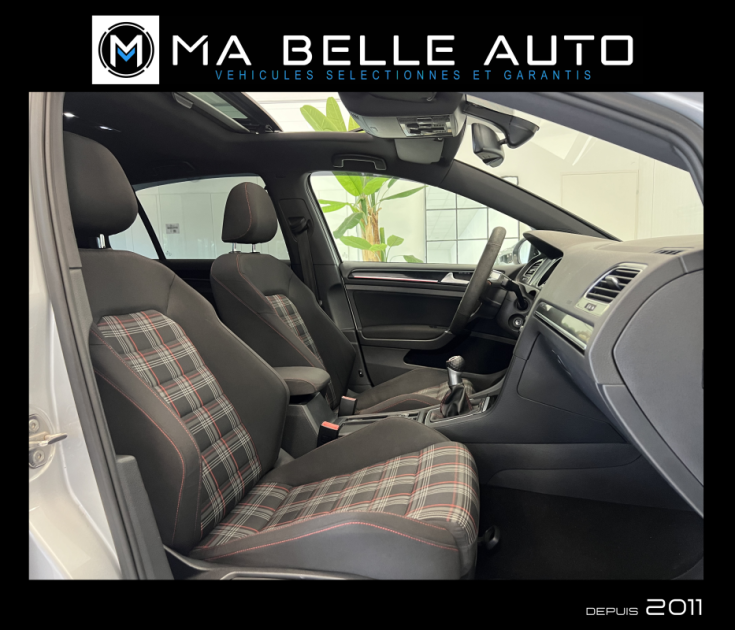 VOLKSWAGEN GOLF VII GTI PERFORMANCE 2.0 TSI 230 BVM / Toit ouvrant • DCC • ACC • 245 euros mensuel