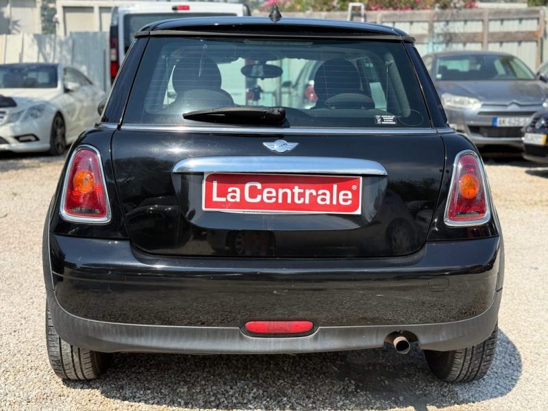 MINI ONE 75 2009