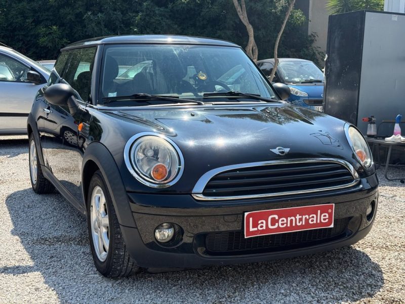 MINI ONE 75 2009