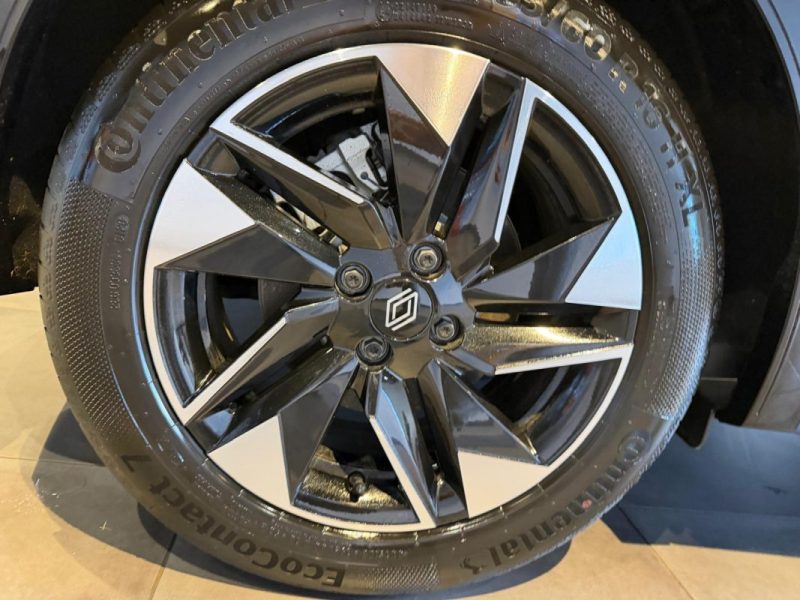 RENAULT CLIO TECHNO FULL HYBRID E-TECH 160 PACK SAFETY / DRIVING / PARKING 