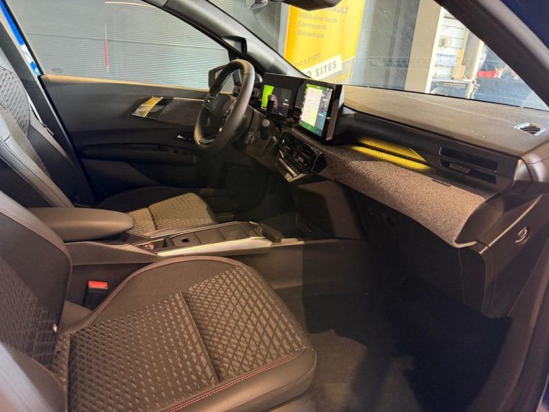 RENAULT CLIO TECHNO FULL HYBRID E-TECH 160 PACK SAFETY / DRIVING / PARKING 
