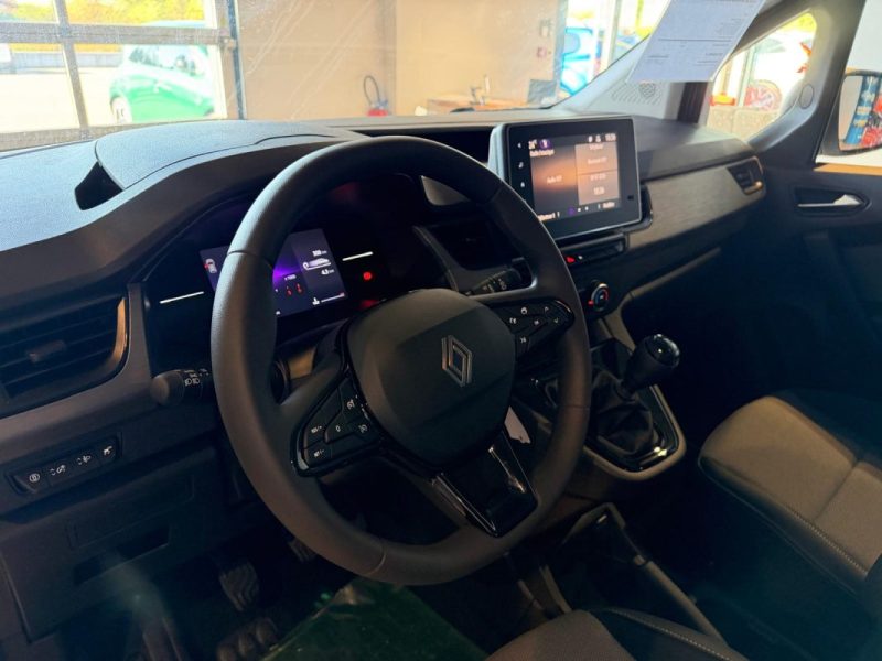 RENAULT KANGOO 1.5 BLUE DCI 95 EVOLUTION / PAS DE MALUS / IMMAT FRANCE 