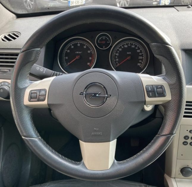 OPEL ASTRA TWIN TOP 1.8 TWINPORT COSMO 140CV / RÉVISÉE&GARANTIE 2006