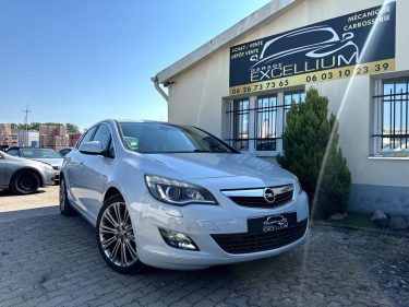 OPEL ASTRA J OPC OPC 2012