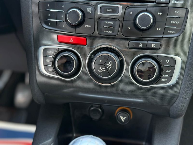 Citroën C4 1.6 VTi 120 Exclusive - Clim - Gps - Révisée & garantie 6 mois