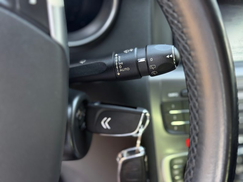 Citroën C4 1.6 VTi 120 Exclusive - Clim - Gps - Révisée & garantie 6 mois