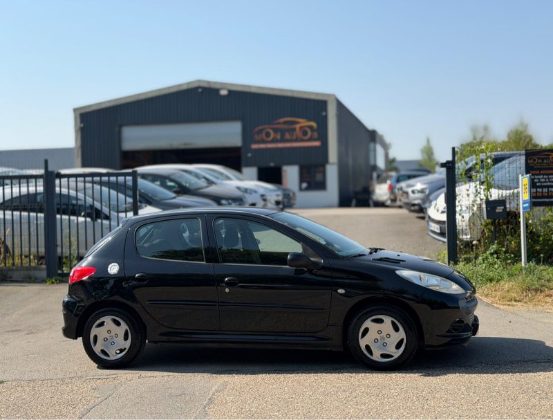 Peugeot 206+ 1.4 HDi 70 ch Trendy - Clim Auto - Révisée & garantie 6 mois