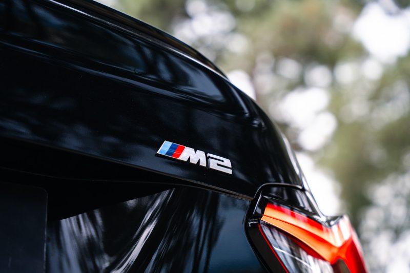 BMW M2 G87 FULL BLACK / RACEPACK CARBON / HARMAN