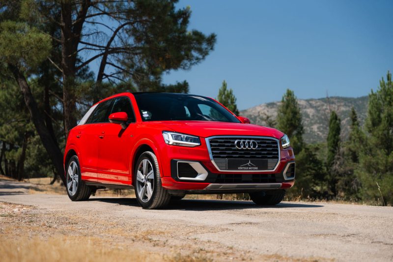 AUDI Q2 1.4 TFSI 150 S-line / bang / pano / carplay