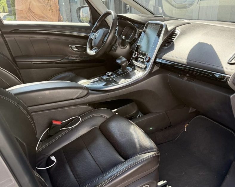 RENAULT ESPACE V 1.6 dCi 160 - Initiale Paris  — GARANTIE 6 mois
