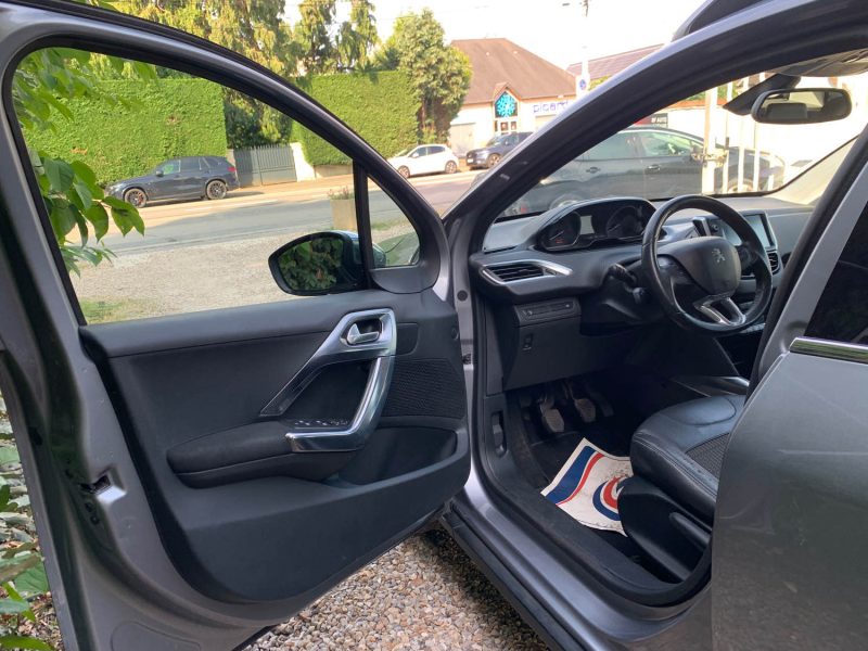 PEUGEOT 2008 1.6 VTI 120 ALLURE 2013