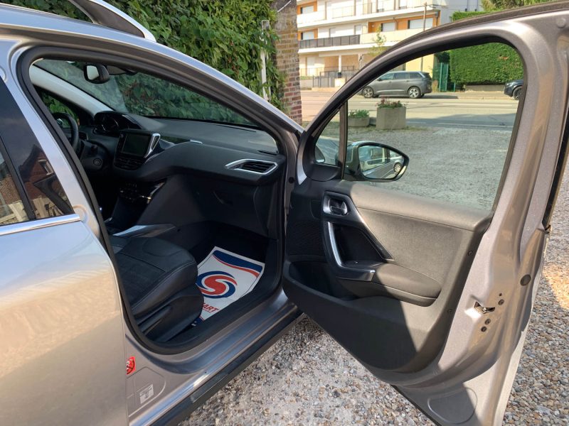 PEUGEOT 2008 1.6 VTI 120 ALLURE 2013