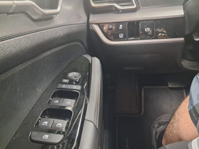 KIA SPORTAGE 1.6 HYBRIDE ESSENCE HEV 230cv ACTIVE/1 ERE MAIN/TVA RECUPERABLE