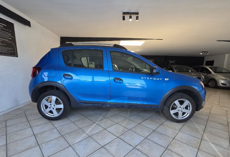 DACIA  SANDERO 1.5 dci 90CV - STEPWAY 2014 -Distribution neuve - CT OK -Garantie 12 mois ou 15 000km