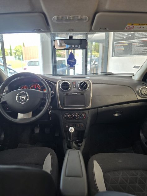 DACIA  SANDERO 1.5 dci 90CV - STEPWAY 2014 -Distribution neuve - CT OK -Garantie 12 mois ou 15 000km