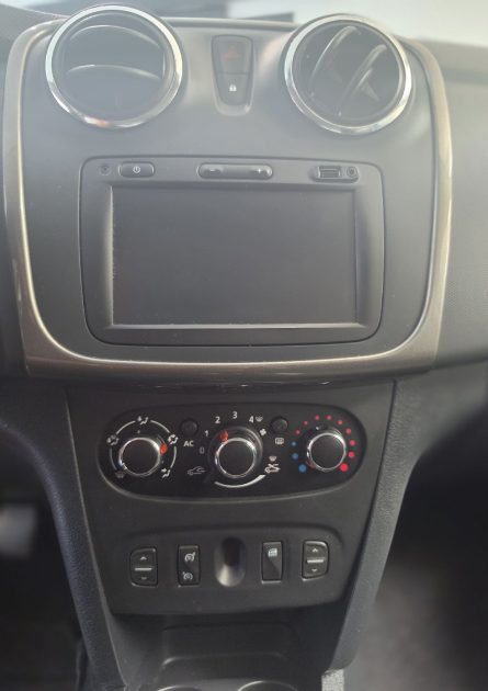 DACIA  SANDERO 1.5 dci 90CV - STEPWAY 2014 -Distribution neuve - CT OK -Garantie 12 mois ou 15 000km
