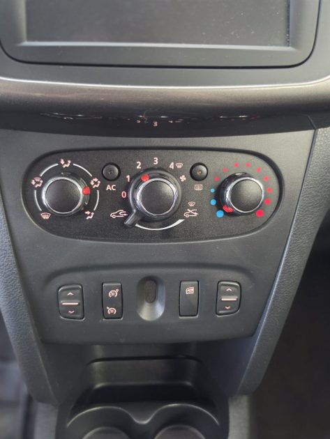 DACIA  SANDERO 1.5 dci 90CV - STEPWAY 2014 -Distribution neuve - CT OK -Garantie 12 mois ou 15 000km
