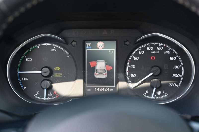 TOYOTA YARIS HYBRIDE 100H CHIC 5P 2018
