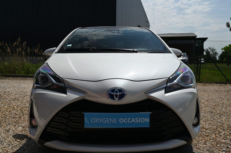 TOYOTA YARIS HYBRIDE 100H CHIC 5P 2018
