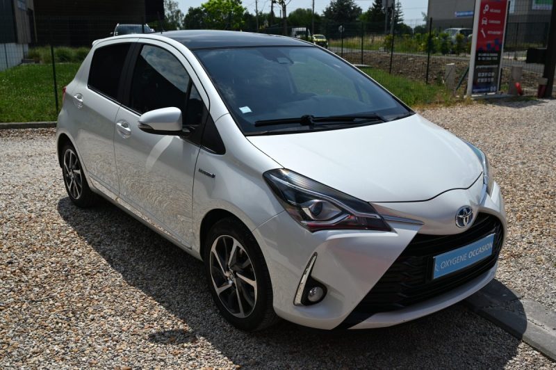 TOYOTA YARIS HYBRIDE 100H CHIC 5P 2018