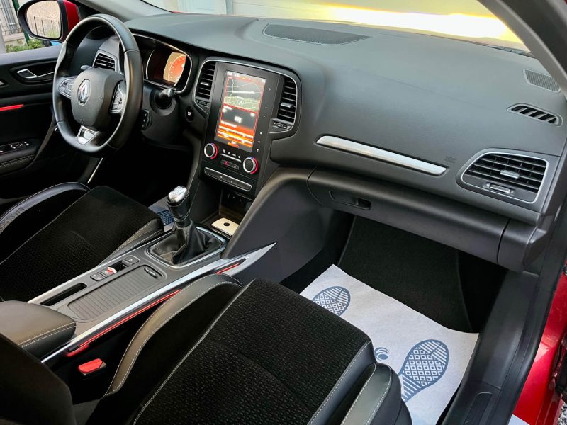 RENAULT MEGANE IV TCE 130 ENERGY INTENS 2016