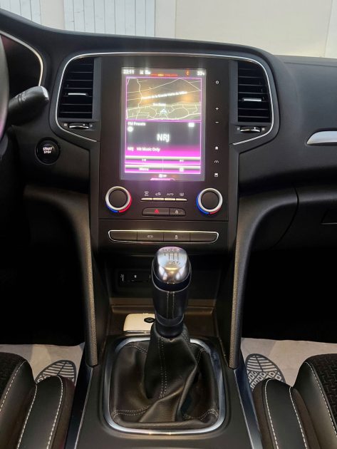RENAULT MEGANE IV TCE 130 ENERGY INTENS 2016