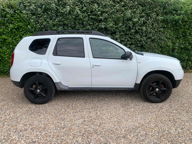 DACIA DUSTER 1.5 DCI 110 LAUREATE 2012