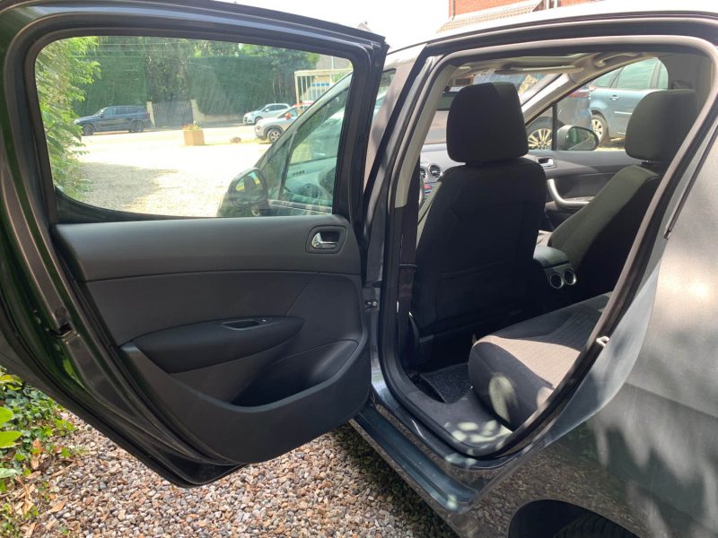 PEUGEOT 308 1.6 HDI 112 FELINE 2012