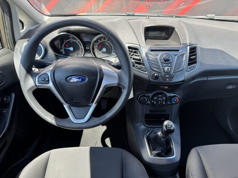 FORD FIESTA 1500 TDCI 75 AMBIENTE 2013