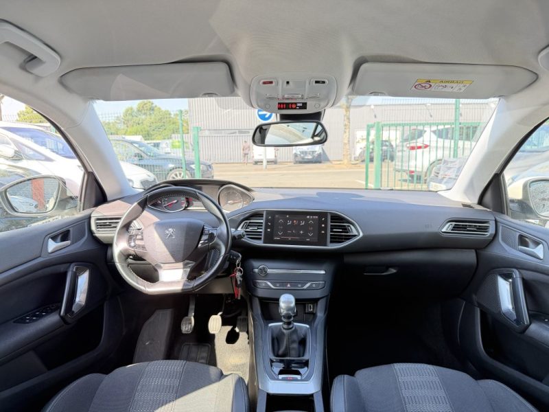 PEUGEOT 308 II 1.5 BLUEHDI 130 cv - GARANTIE 12 mois - Allure 