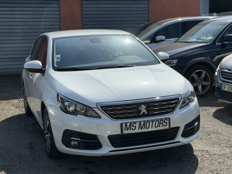 PEUGEOT 308 II 1.5 BLUEHDI 130 cv - GARANTIE 12 mois - Allure 