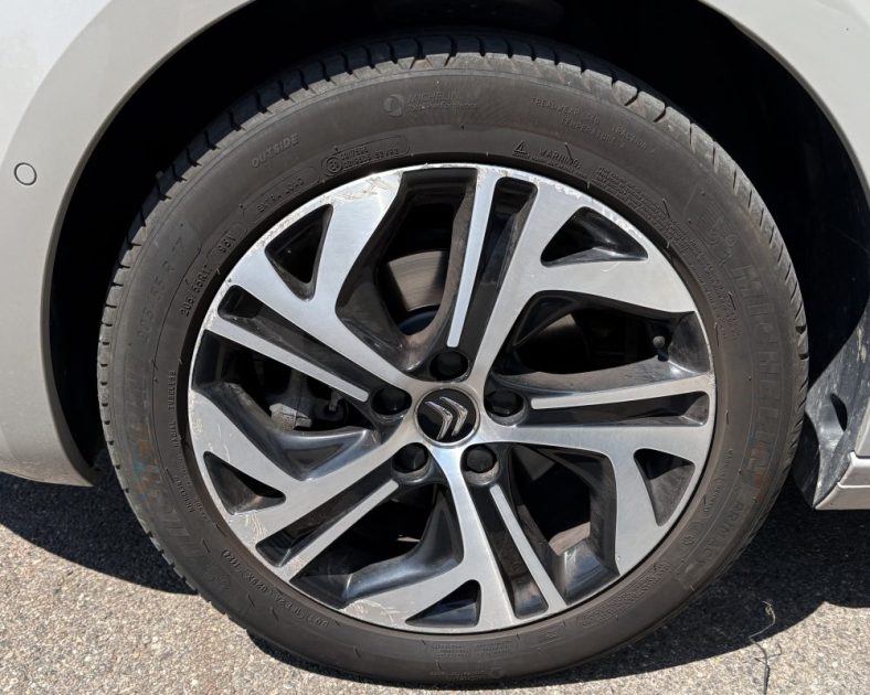 Citroën C4 Picasso II 1.2 THP 130 2018 — Entretien réseau agréé Citroën - GARANTIE 6 MOIS