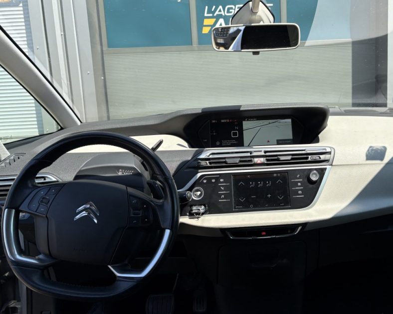 Citroën C4 Picasso II 1.2 THP 130 2018 — Entretien réseau agréé Citroën - GARANTIE 6 MOIS