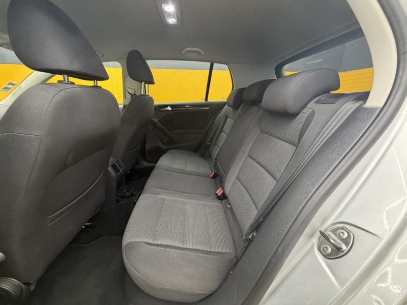 VOLKSWAGEN GOLF 1.6 TDI 105 TRENDLINE BLUEMOTION DSG 