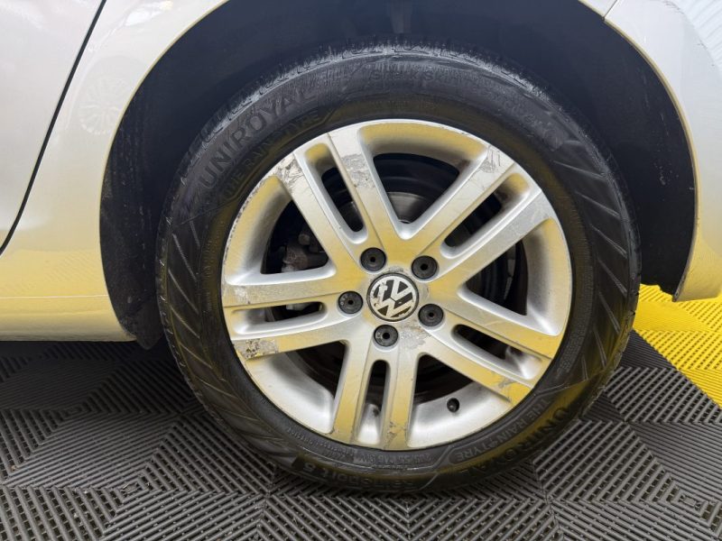 VOLKSWAGEN GOLF 1.6 TDI 105 TRENDLINE BLUEMOTION DSG 