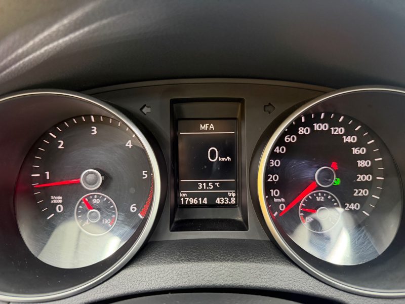 VOLKSWAGEN GOLF 1.6 TDI 105 TRENDLINE BLUEMOTION DSG 