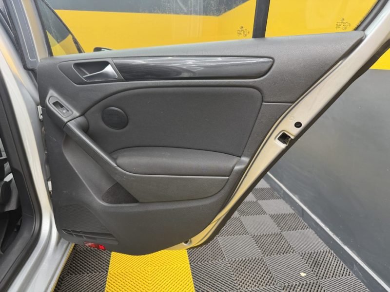 VOLKSWAGEN GOLF 1.6 TDI 105 TRENDLINE BLUEMOTION DSG 