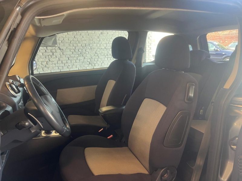 PEUGEOT 1007 1.6I PREMIUM BOITE AUTO 