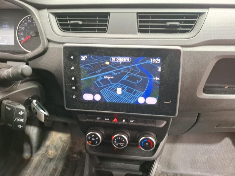 RENAULT EXPRESS VAN 1.3 TCE 100 ESSENTIEL 05/2022 PRIX HT : 8325 € PRIX TTC : 9990 €