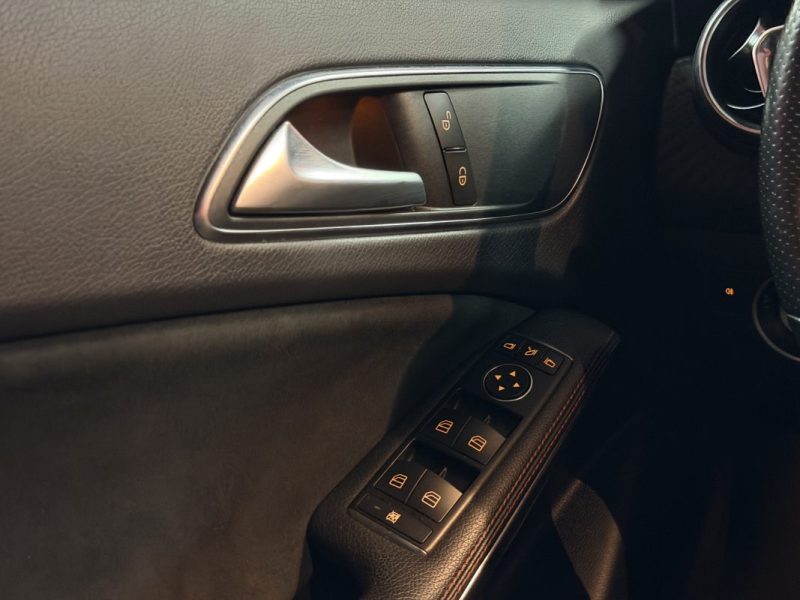 🟢 Mercedes AMG - Benz Classe A 180 CDI 110 cv / AMG Edition / Cuir / Garantie / BLuetooth / AUTO