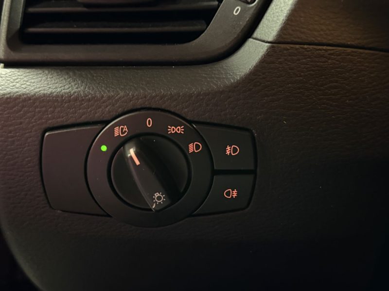 🟢 Bmw X1 2.0 I SDrive 185 cv / Multimédia / Gps / Garantie / Radar / Téléphone / Sièges Chauffants