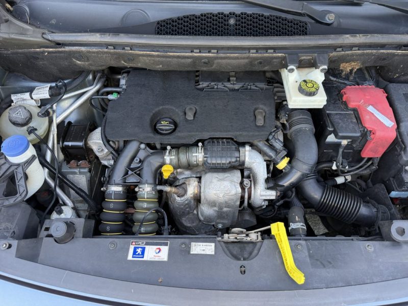 PEUGEOT PARTNER TEPEE 1.6 HDI 92 OUTDOOR 2010