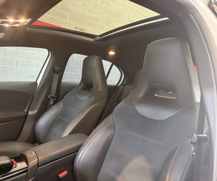 MERCEDES CLASSE A 200 AMG line TOIT OUVRANT 