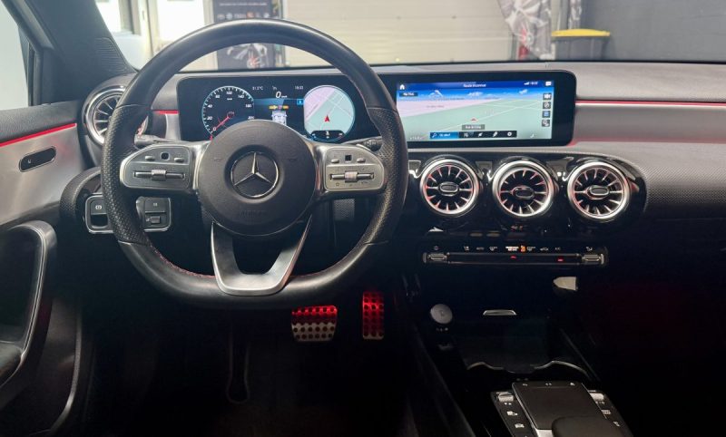 MERCEDES CLASSE A 200 AMG line TOIT OUVRANT 