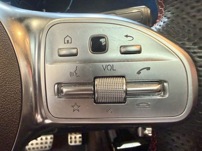 MERCEDES CLASSE A 200 AMG line TOIT OUVRANT 
