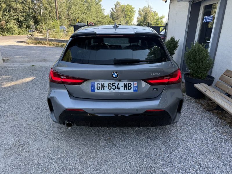 B.M.W. SERIE 1 118I 136CHG DKG7 M SPORT  2023