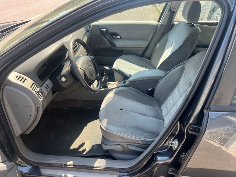 RENAULT LAGUNA 1.9DCI 120CH